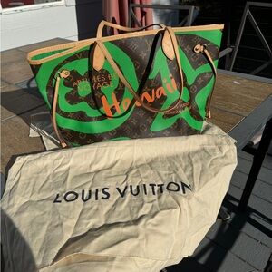 Louis Vuitton Neverfull mm Hawaii bon voyage edition.